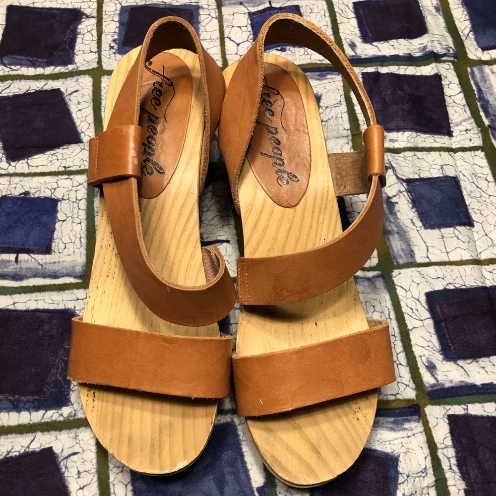 Free People Dune Clog wooden sandals fits like 9.5